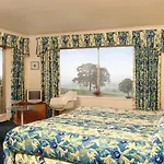 Shallowdale House 4*