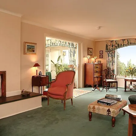 בית הארחה Shallowdale House הלמסלי
