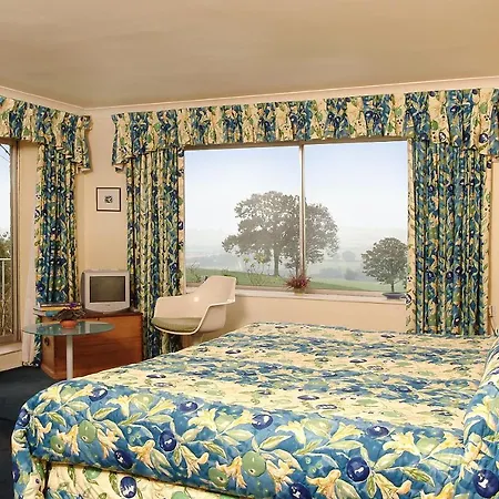 Shallowdale House 4*